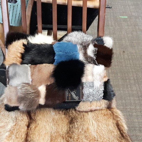 Handmade Genuine Vintage Real Fur Patchwork Pillow - Picture 4 of 12
